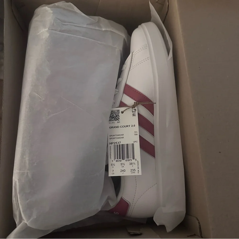 Adidas Grand Court 2.0 NWT white & pink shoes women’s 7